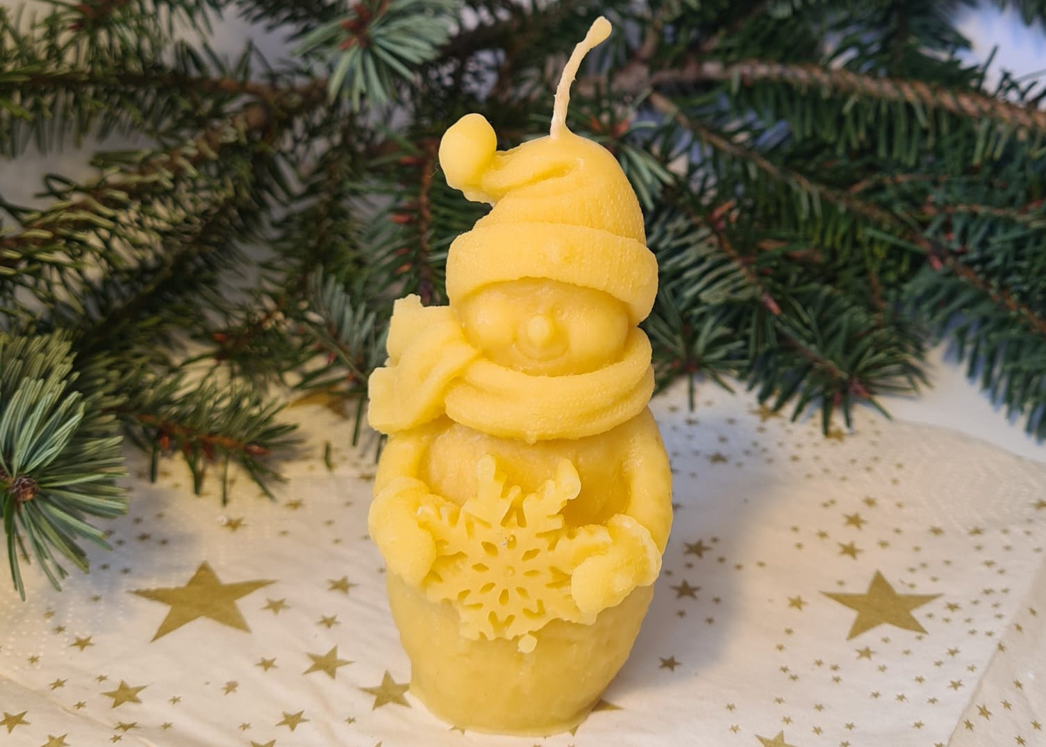 Beeswax Snowman Candle