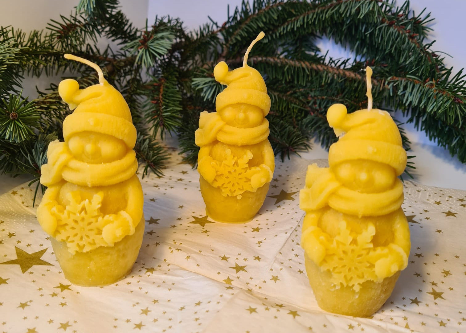 Beeswax Snowman Candle